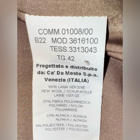 Seventy Tan Tweed Dressy Coat with Gold Metallic Thread, size 42 - Picture 9 of 11